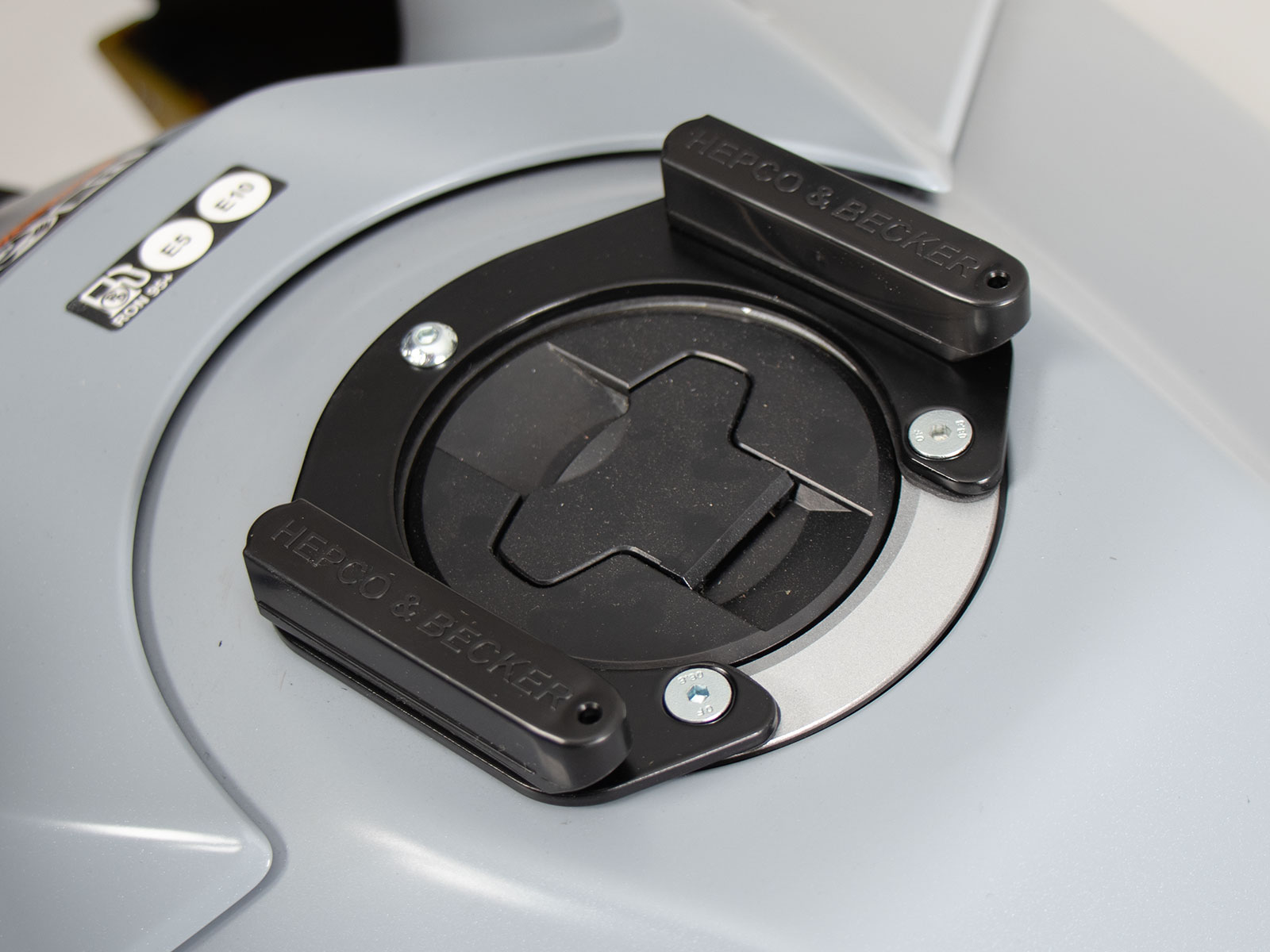 Tankring Lock-it incl. fastener for tankbag for Suzuki V-Strom 800 DE (2023-)