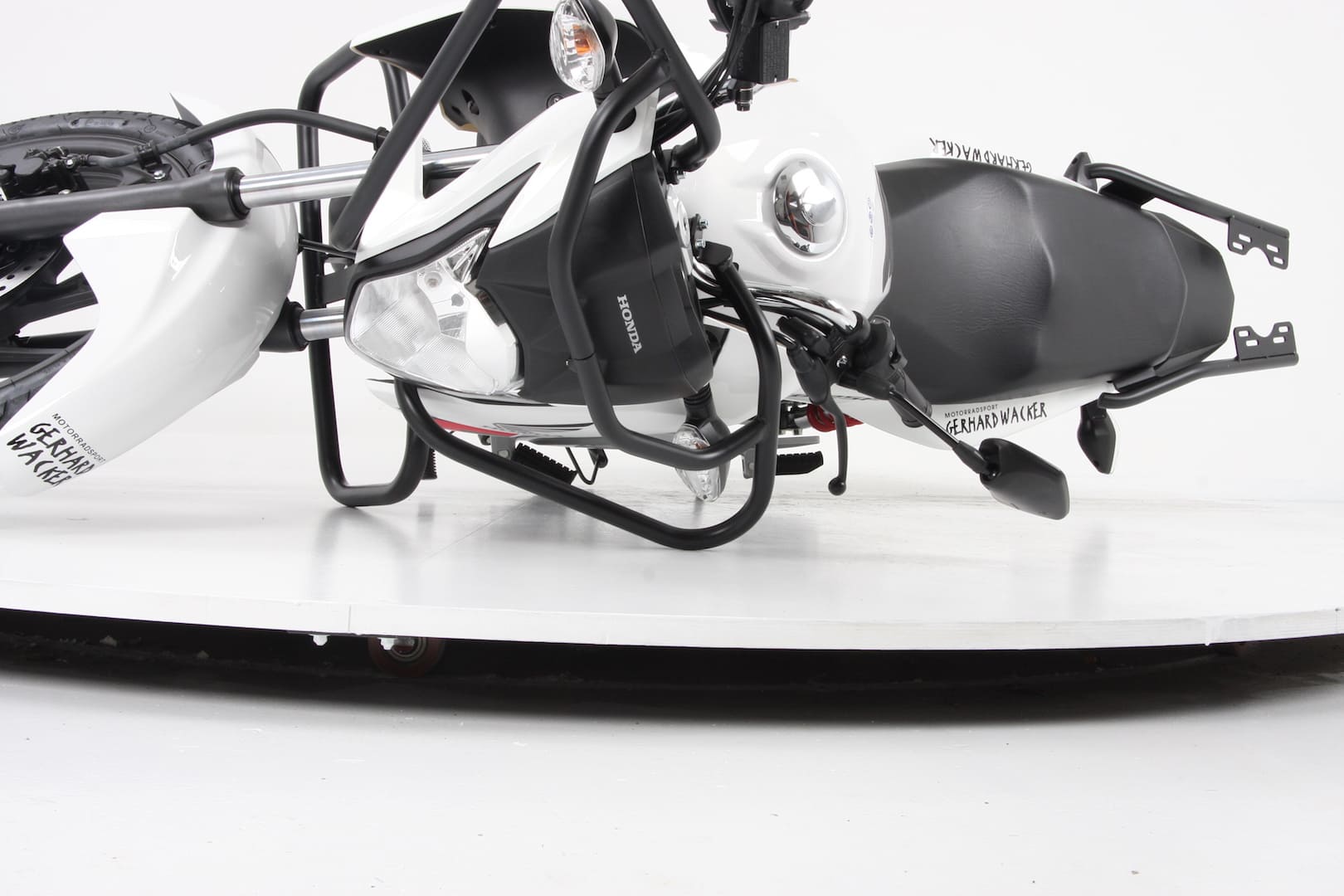 Engine protection bar black for Honda CB 125 F (2015-2020)