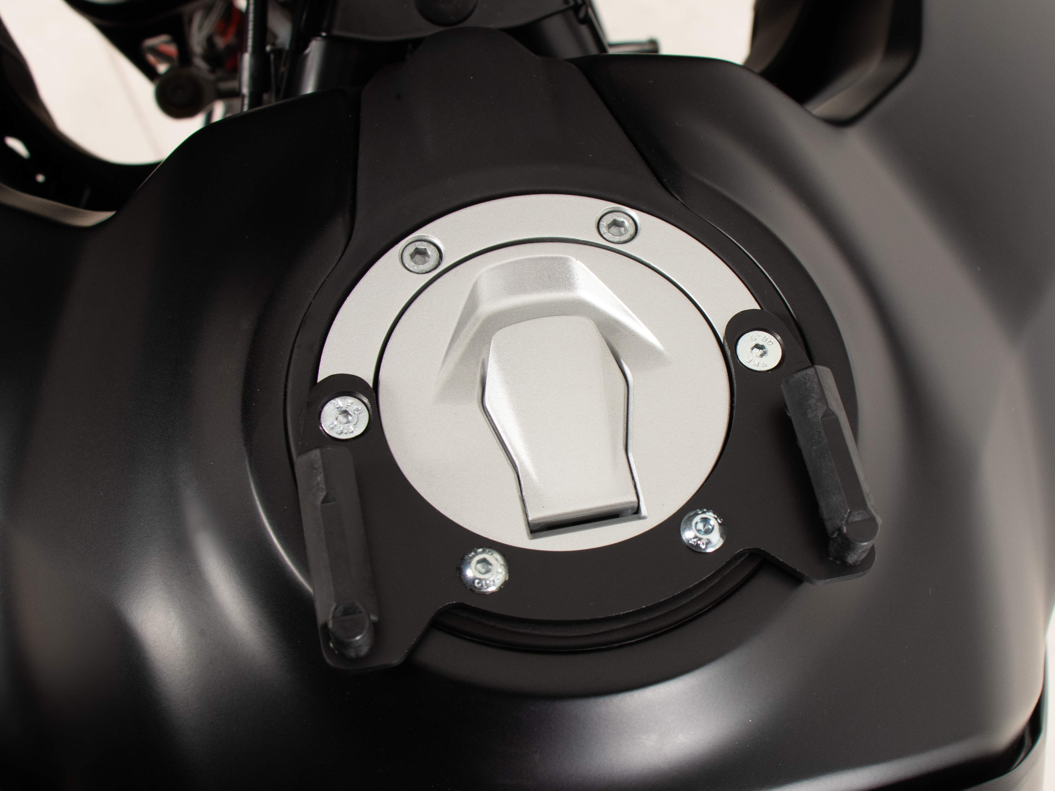 Tankring Lock-it incl. fastener for tankbag for KTM 390 Adventure (2020-)