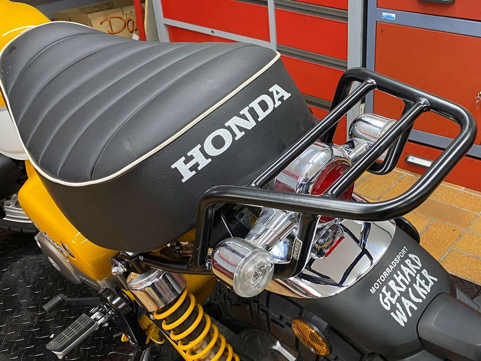 Rear rack tube type black for Honda Monkey 125 (2019-)