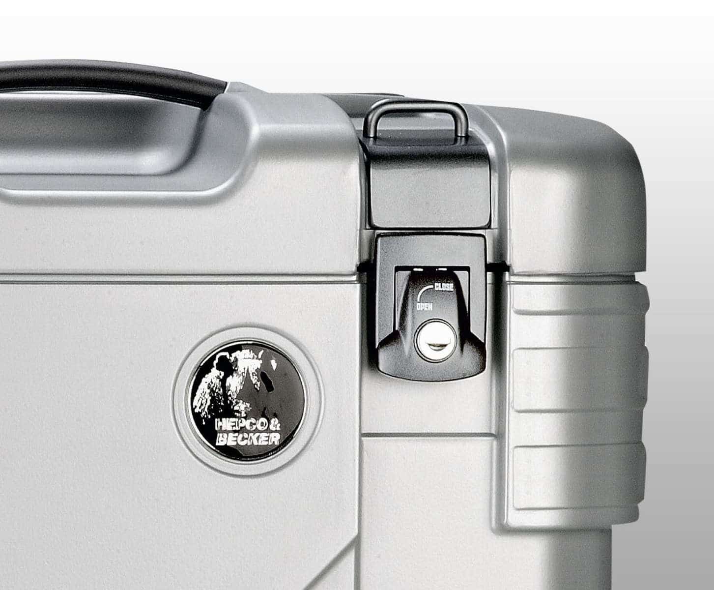 Luggage hook for GOBI side case lid